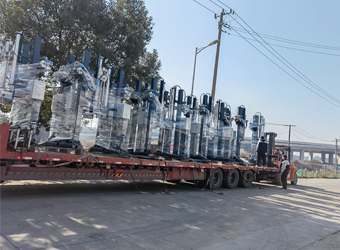 二十一臺(tái)定制款液下式200L灌裝機(jī)出貨浙江
